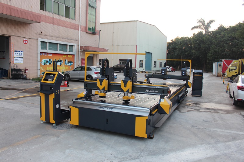 铝单板雕刻机安全操作要注意10点